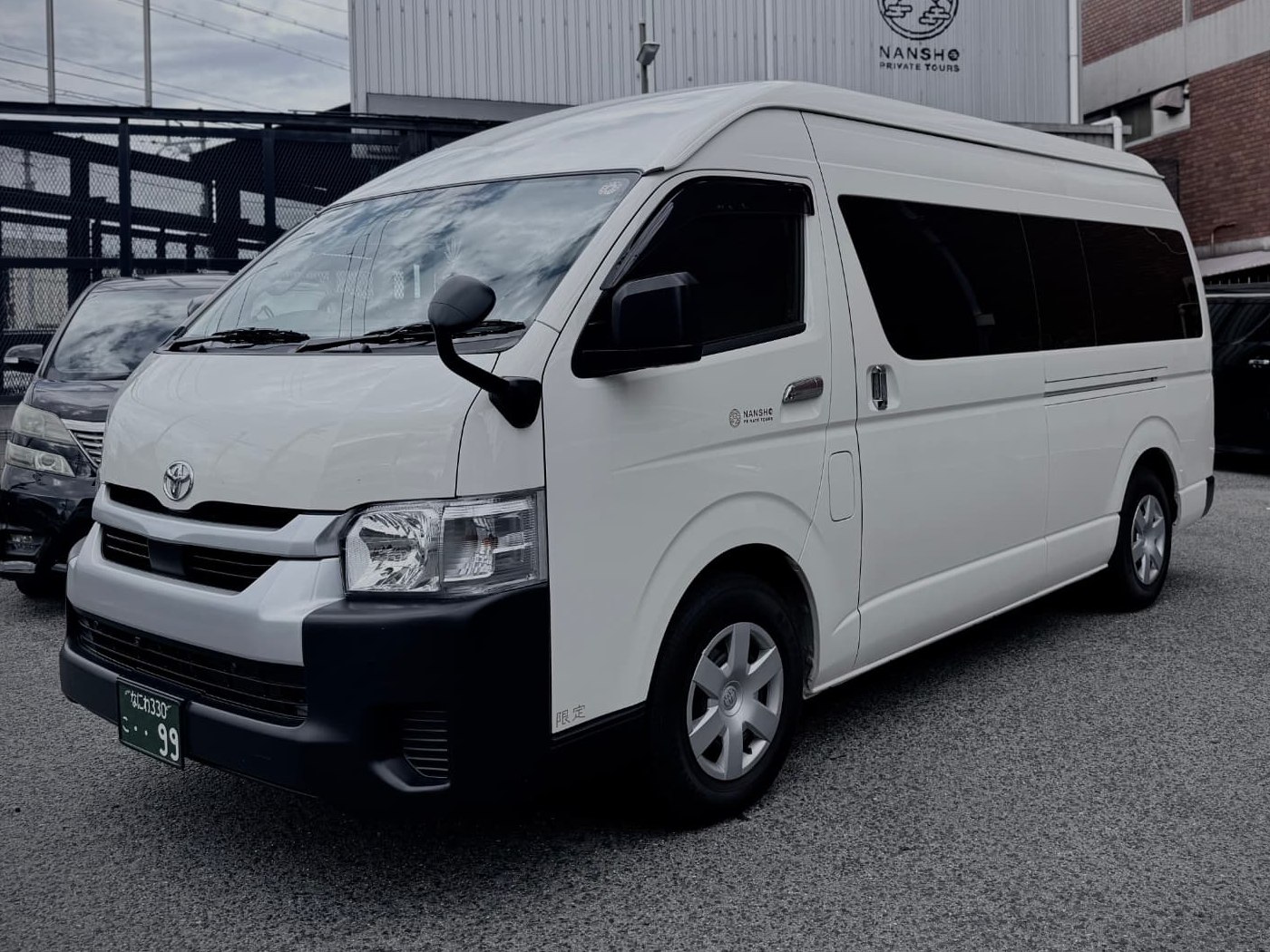 TOYOTA HiAce 實車