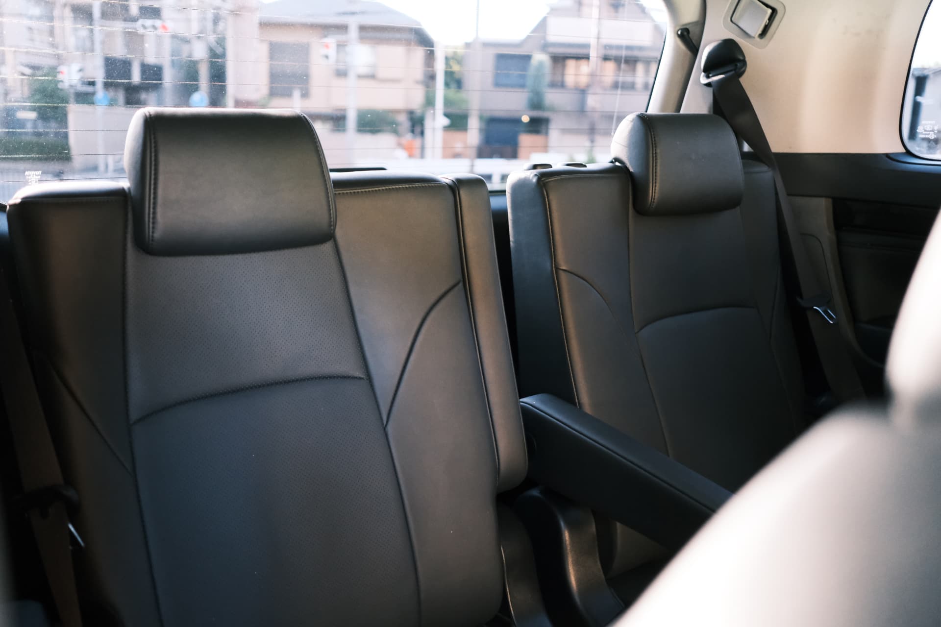 TOYOTA Alphard 30系 - 車內環境 1