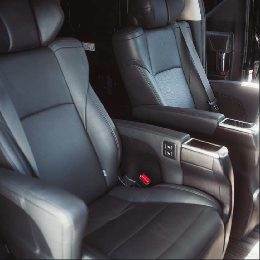 Alphard 車內空間